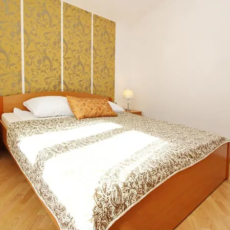 Apartman In Mit Eigenem Balkon - B59599 *