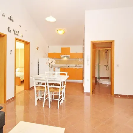 In Mit Eigenem Balkon - B59599 * Baška
