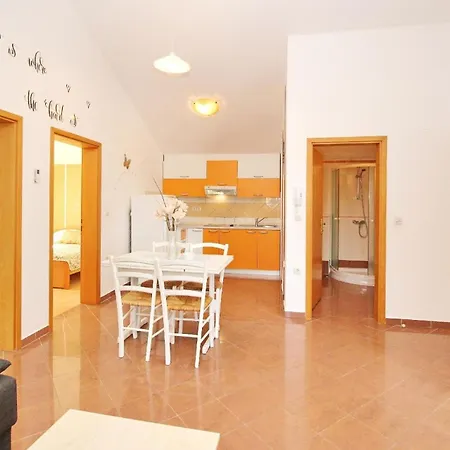 Apartman In Mit Eigenem Balkon - B59599 Baška