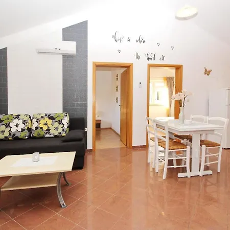 In Mit Eigenem Balkon - B59599 Baška