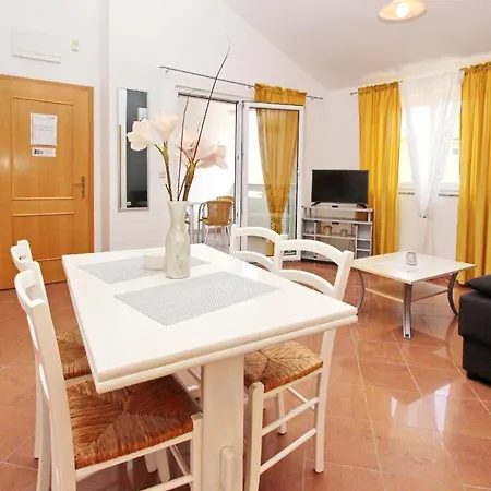 In Mit Eigenem Balkon - B59599 Apartman